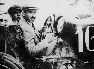 A. Maserati, al fianco Luigi Parenti, su Diatto 3 litri